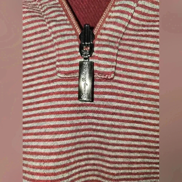 Tommy Bahama Red/Grey Reversible Quarter Zip XL - Picture 8 of 9